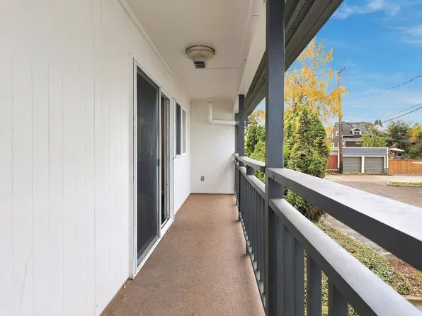 1002 N J St APT 12, Tacoma, WA 98403