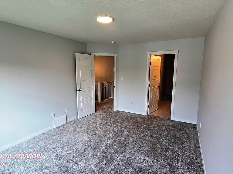 17764 73rd St NW — Photo 8