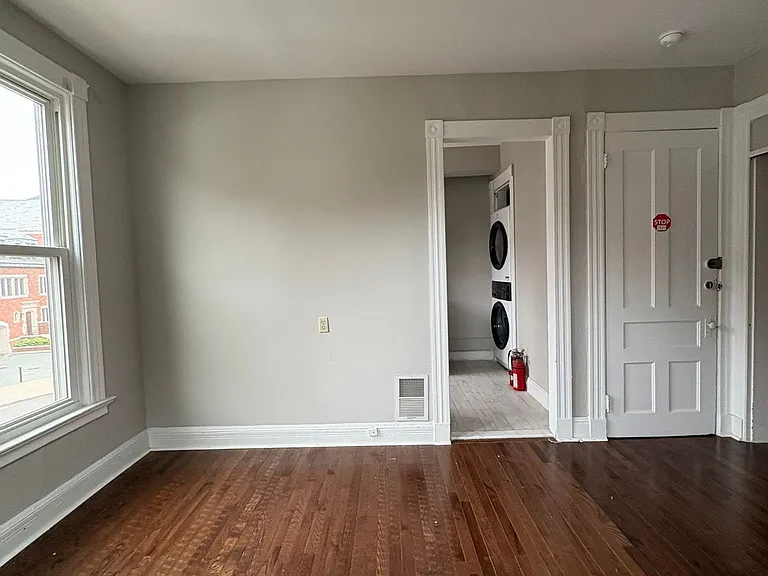 83 Sachem St #2 — Photo 9