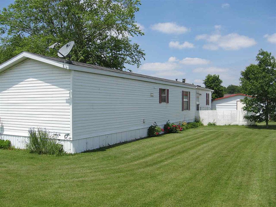 2nd image of 935 Cherry Tree Ln