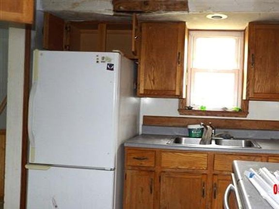 5th image of 799 Wengler Ave