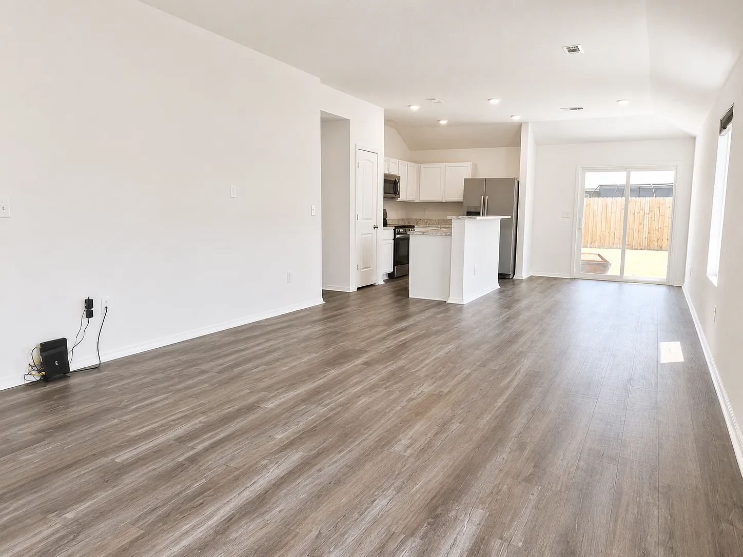3 bed, 1244 sqft, $1,500 — Photo 4