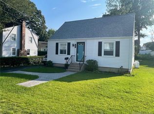 208 Shennecossett Pkwy, Groton, CT 06340