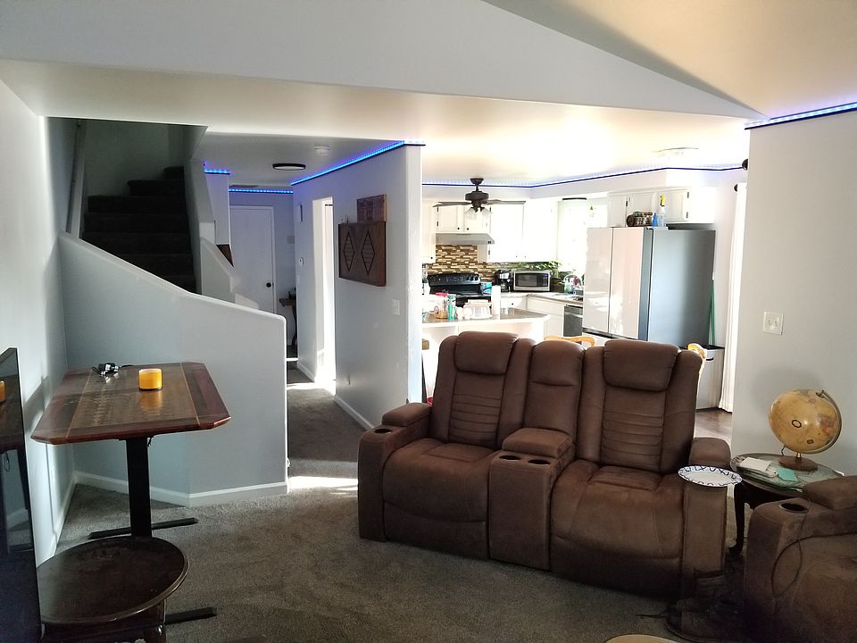 1st image of 619 Portage St