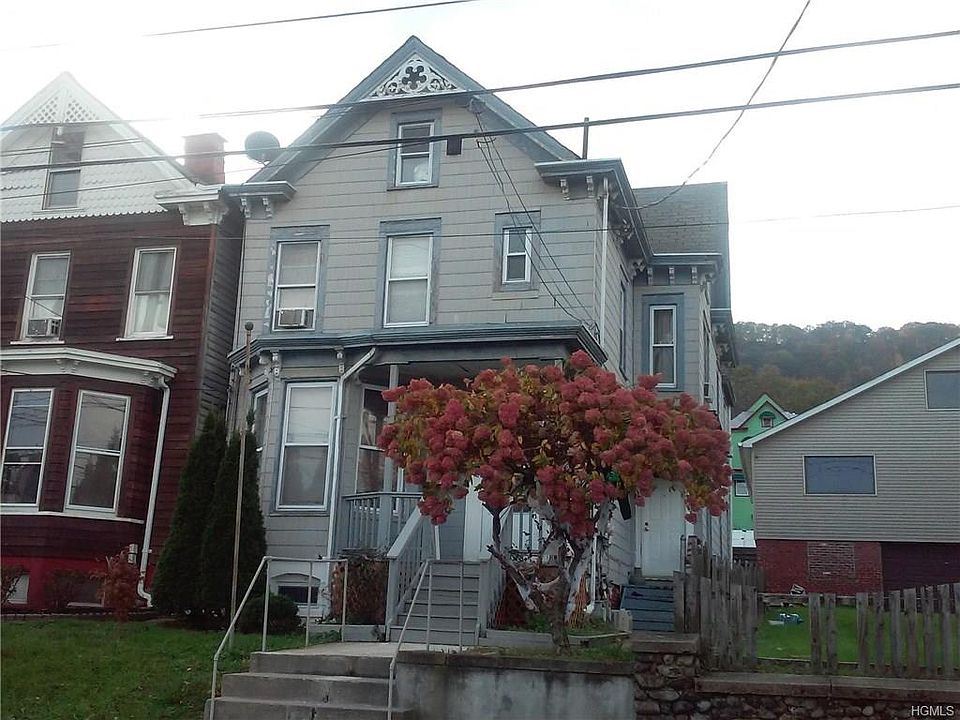 1st image of 30 Clove Ave