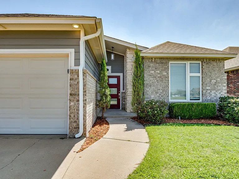 10608 Glover River Dr — Photo 4