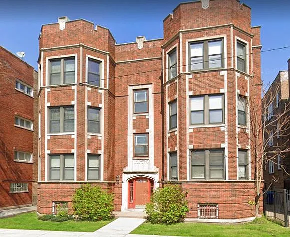 6747 S Paxton Ave #3 — Photo 1