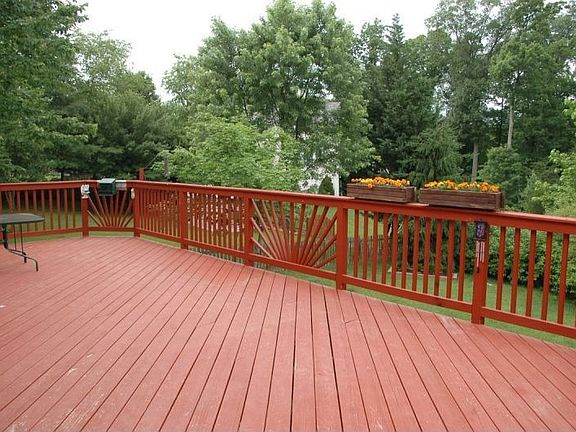 2nd image of 15 Puritan Pl