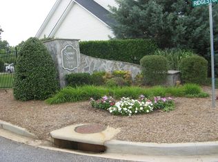 62 Ridgestone Cir, Mauldin, SC 29662