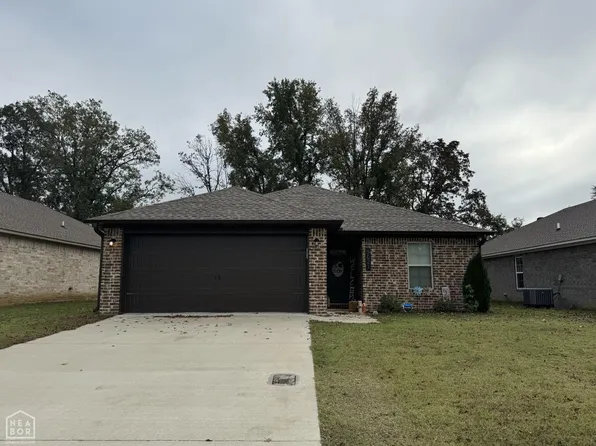 5621 Brookshire Dr, Jonesboro, AR 72401