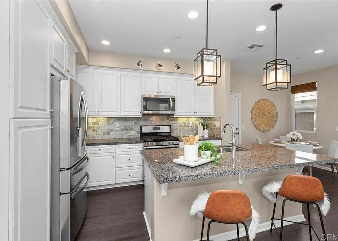 2 bed, 1512 sqft, $1,000 — Photo 4