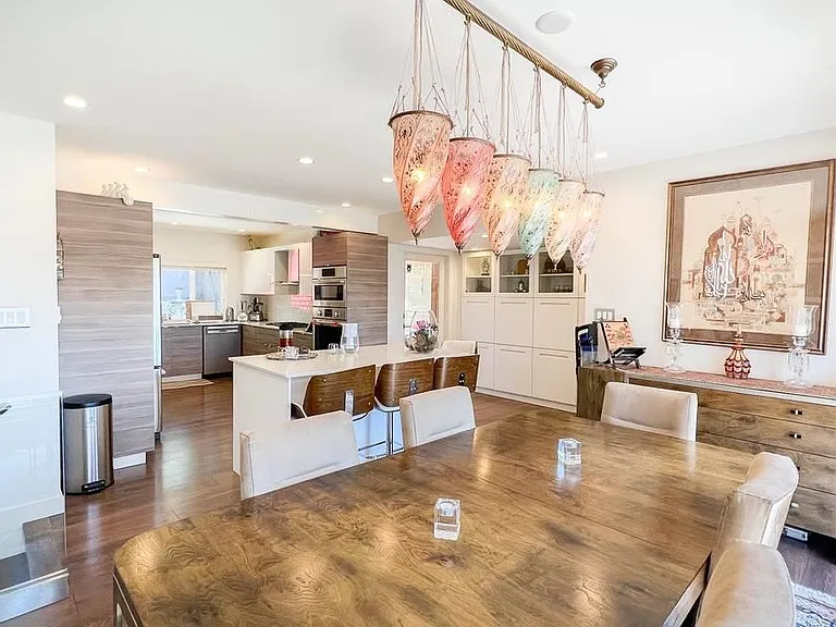1395 Palmerston Ave #MAIN LEVEL — Photo 13