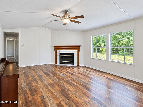 4th image of 3216 Boone Dr