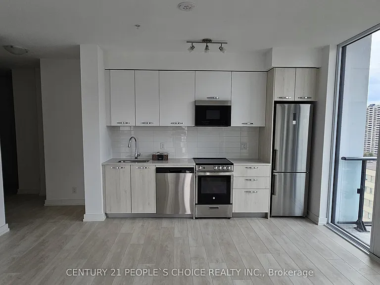 75 James St S #1602 — Photo 4
