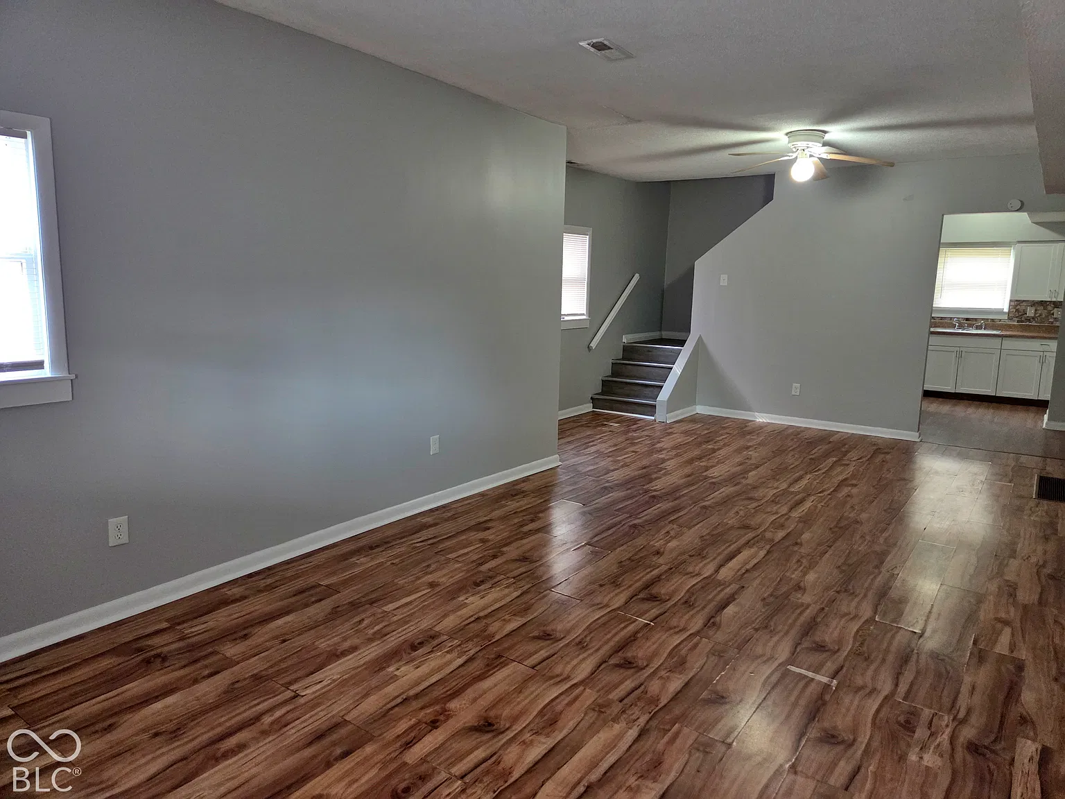 3 bed, 1.5 bath, 1387 sqft, $1,325 — Photo 4