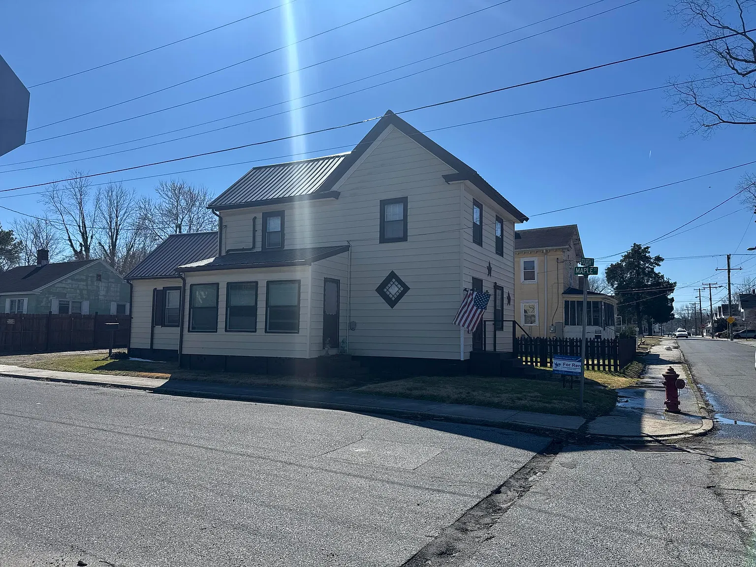 3 bed, 1.5 bath, 1656 sqft, $1,800 — Photo 3