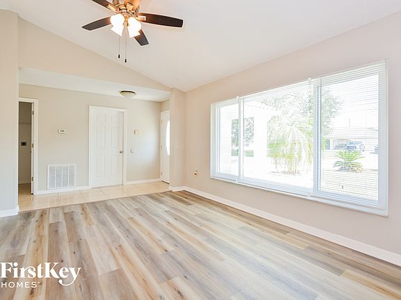 3rd image of 2385 Belen Dr