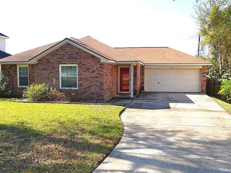 14107 Running Bear Dr — Photo 16