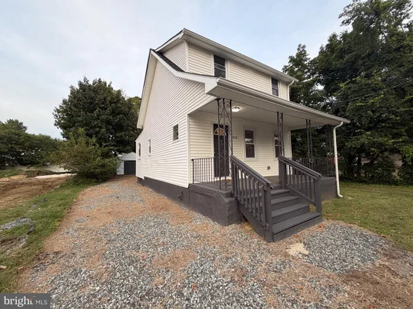 215 Thomas Ave N, Lawnside, NJ 08045