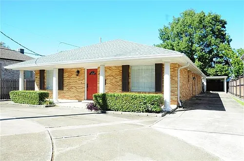 221 Harrison Ave #1 Photo 1