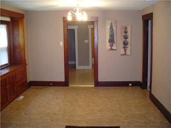 3rd image of 2247 Elizabeth Ave