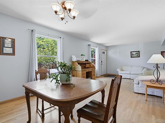 5th image of 10712 Pierson Street