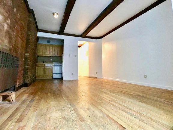 5th image of 268 W 77th St APT 1