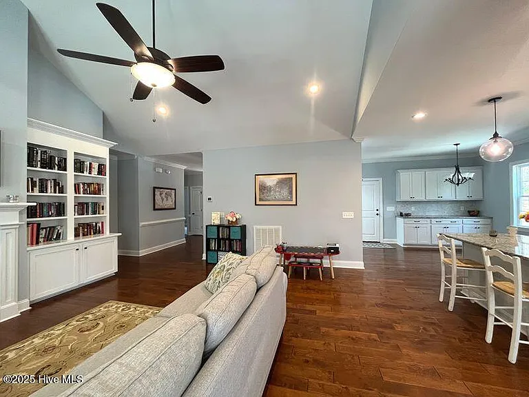 22 Starlit Ln — Photo 9