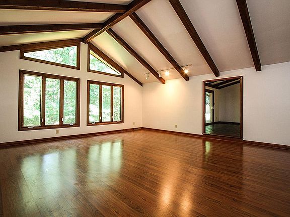 Modern Cathedral Ceiling