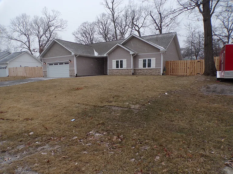 33476 N Evergreen Dr — Photo 3