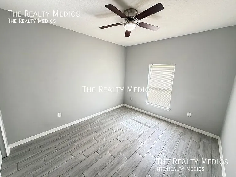491 Ixora Ave NW — Photo 26