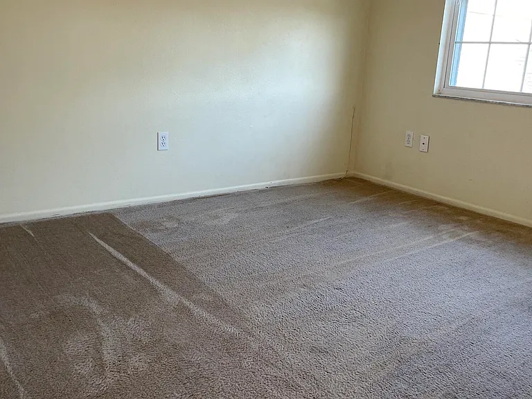 1495 Malibu Cir NE #102 — Photo 17