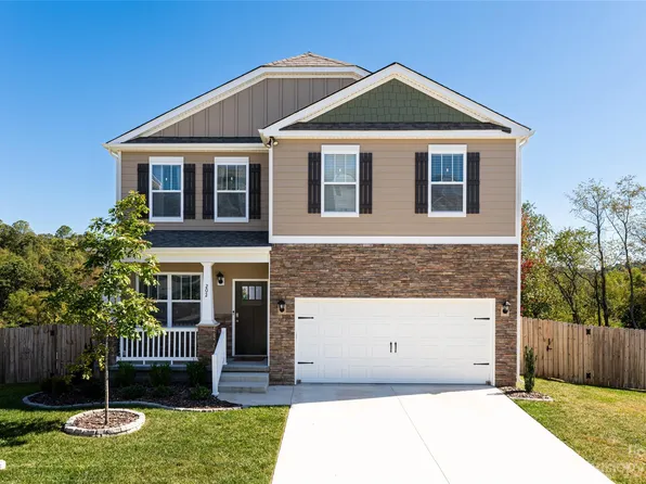 202 Marathon Ln, Candler, NC 28715