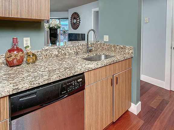 3rd image of 711 E Denny Way Unit 204