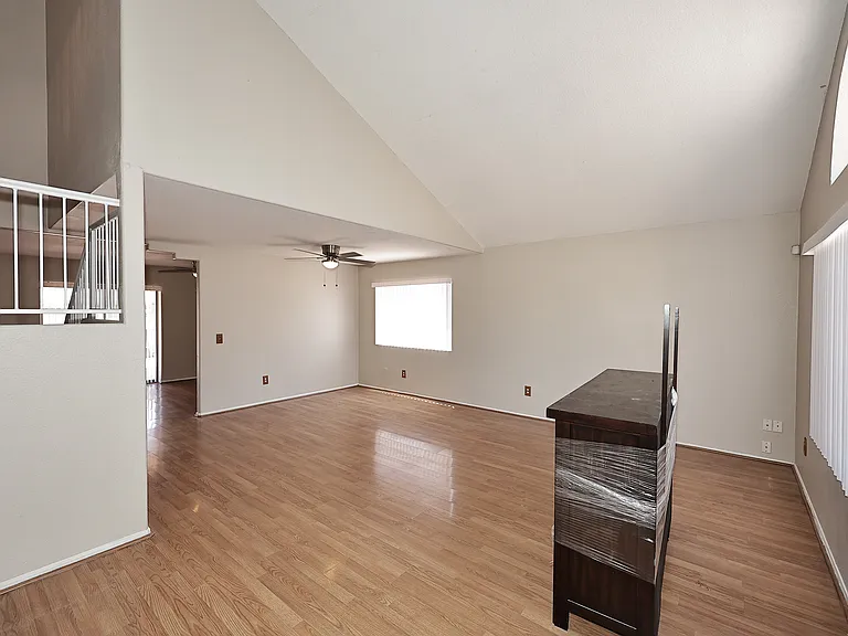 8935 W Windsor Ave — Photo 10