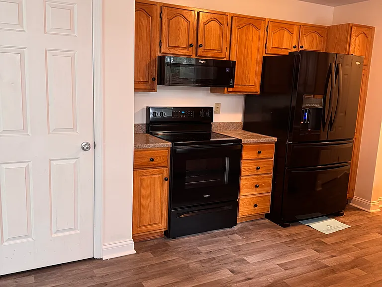 10297 Cardigan Dr — Photo 2