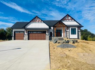 16212 Tippecanoe St NE, Ham Lake, MN 55304