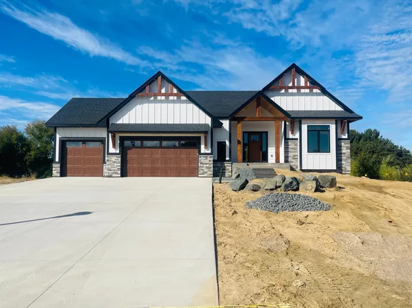 16212 Tippecanoe St NE, Ham Lake, MN 55304