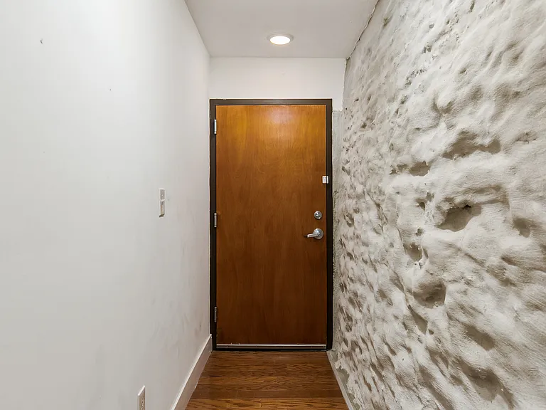1639 Poplar St #LL2 — Photo 6