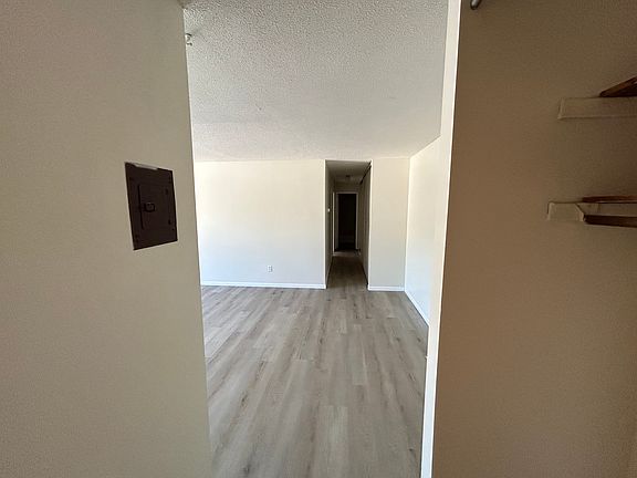 4th image of 2651 Moundsview Dr #302