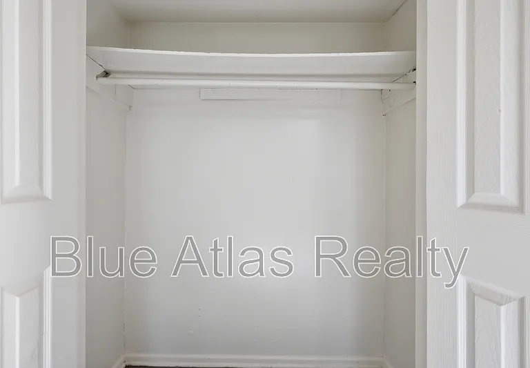 2215 Riverview Dr #B — Photo 16