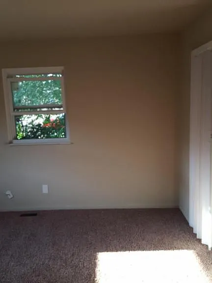 1720 Kings Mill Ct — Photo 2