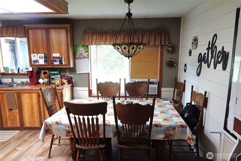 5th image of 251 Spring Coulee Road
