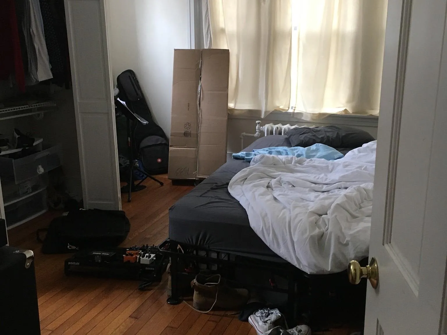 3 bed, $4,999 — Photo 2