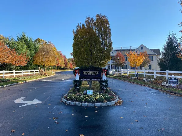 25 Providence Dr, Islip Terrace, NY 11752