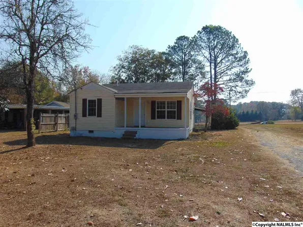 736 Guntersville Rd, Arab, AL 35016