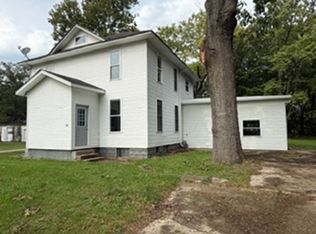 208 N River Rd, Bristol, IN 46507