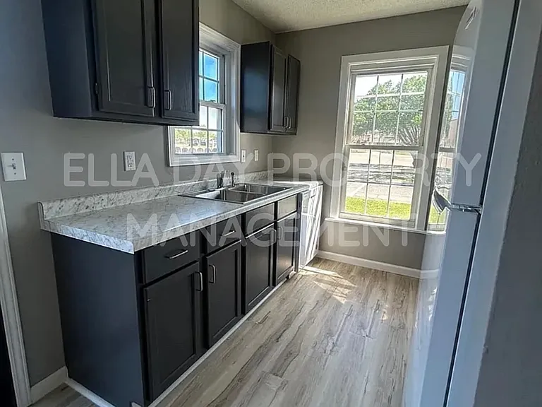9118 E Funston St #B — Photo 6