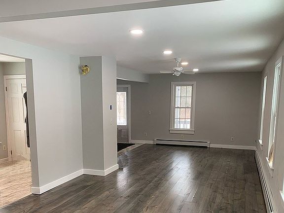 2nd image of 14 Circle Dr