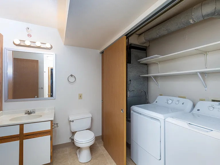 Fountains Apartments — Photo 36